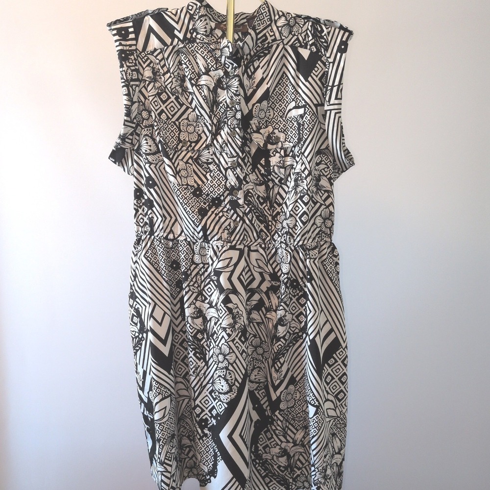 Speed Control New York Shirtdress Women 2X Black White Geometric Floral Pocket